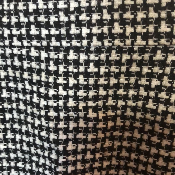 VTG Jones Wear White & Black Houndstooth Pencil Skirt with Side Button and Zip - Picture 2 of 9